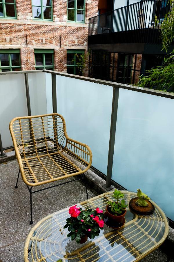 Modern Appartment In The Heart Of ヘント エクステリア 写真